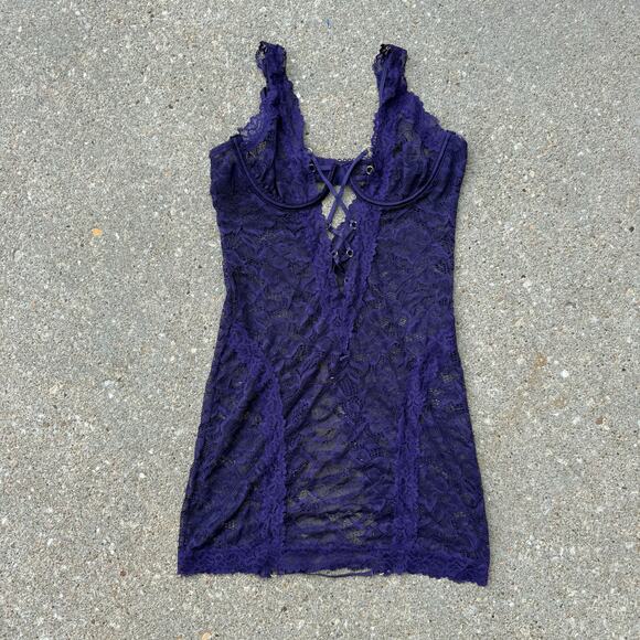 Fredericks of Hollywood Blue Purple Criss Cross Peekaboo Lace Lingerie Nightie M - Picture 1 of 9